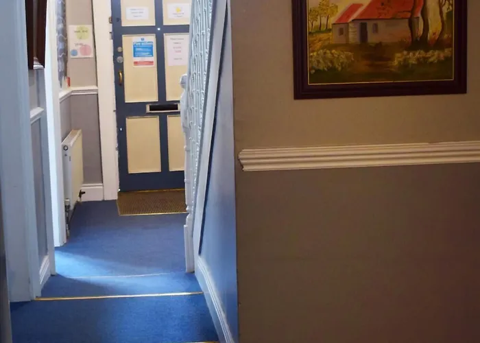 Macgabhainns Backpackers Хостел